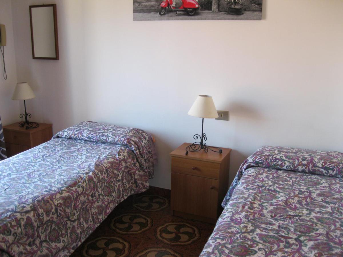 Hotel California Milazzo Eksteriør billede