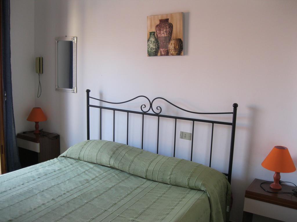 Hotel California Milazzo Eksteriør billede