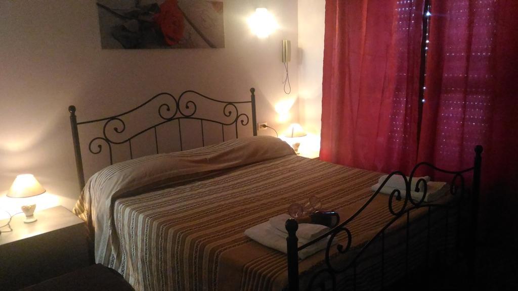 Hotel California Milazzo Eksteriør billede