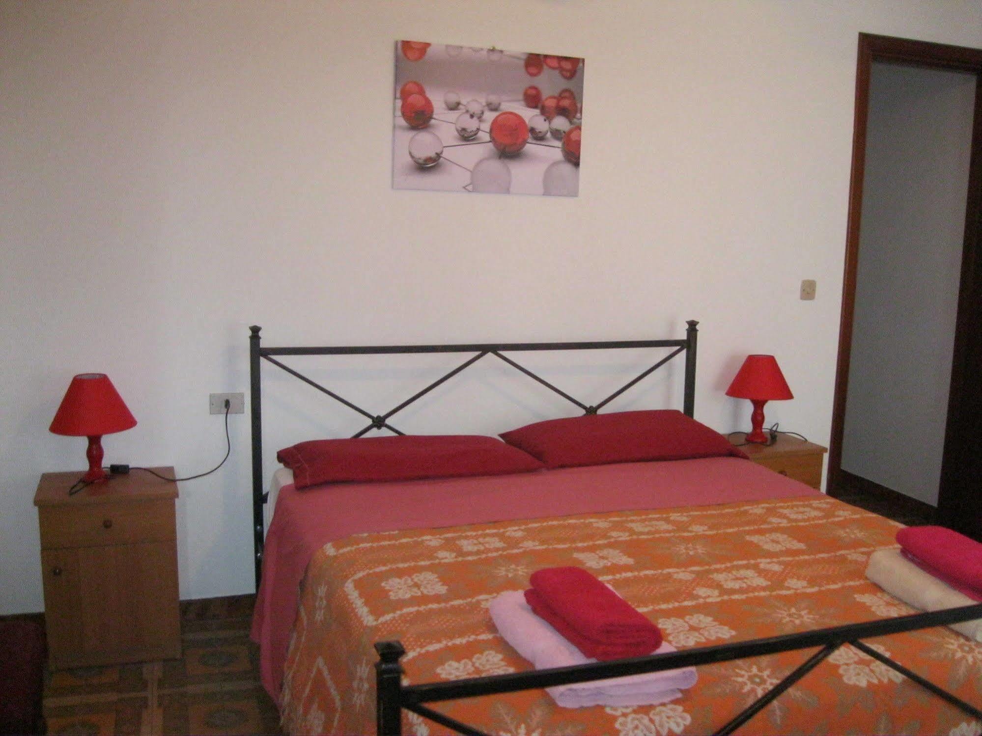 Hotel California Milazzo Eksteriør billede